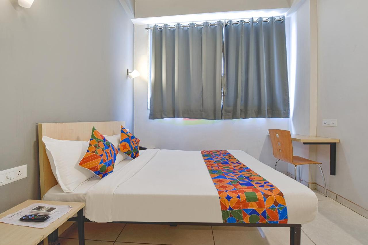 Fabhotel Kaviya - Bopal アーメダバード エクステリア 写真